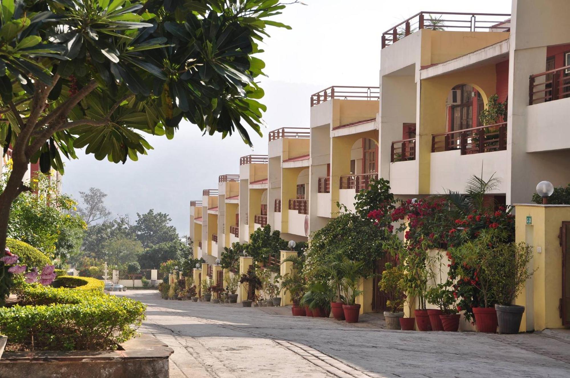 Ayurveda Bhavan Rishikesh Luaran gambar